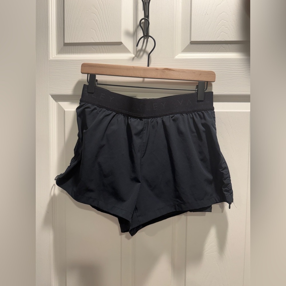 Varley Esmond 3” Shorts Black Size M High Rise - Picture 2 of 12